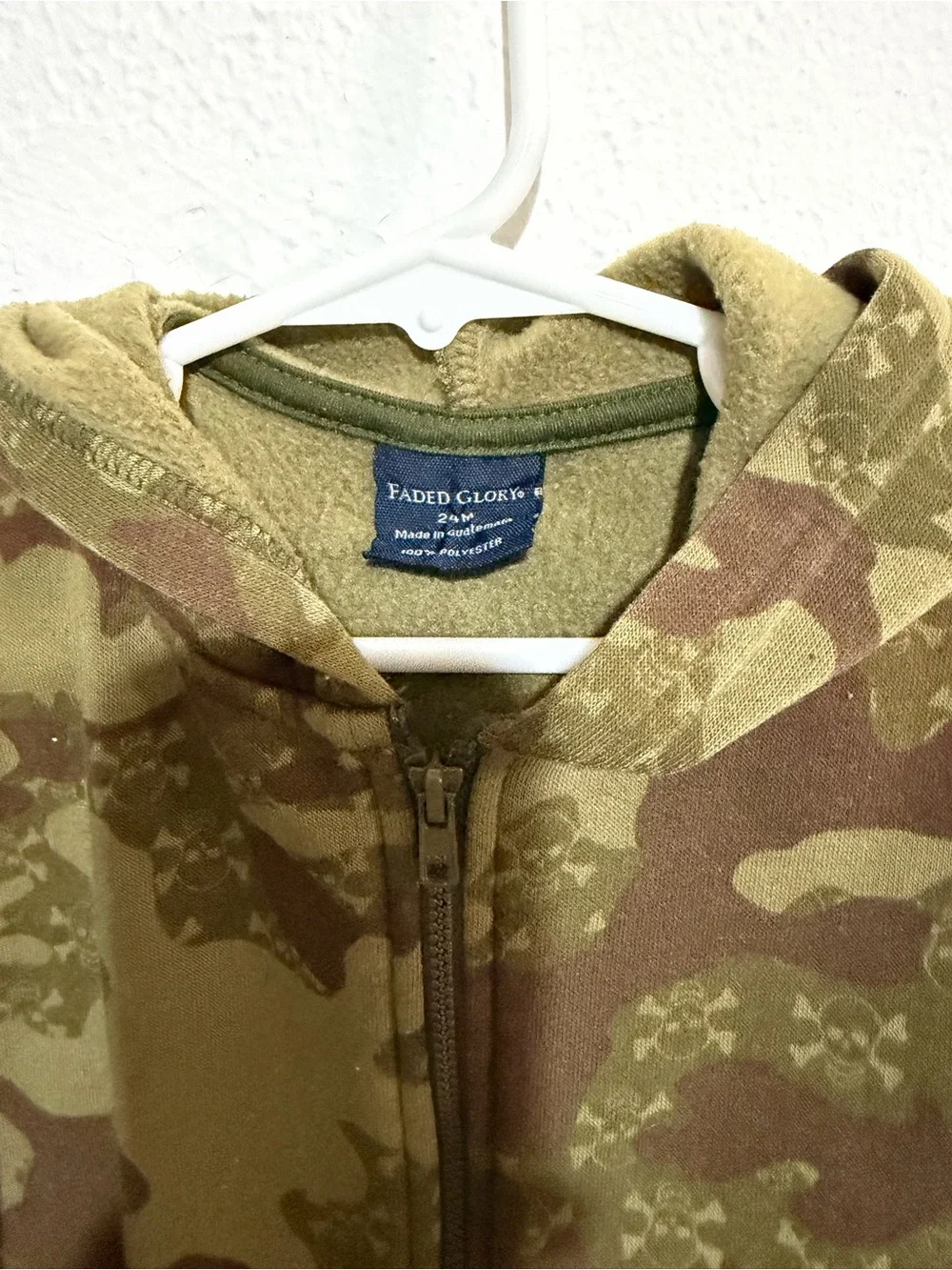 Faded Glory Olive & Brown Camo Zip Hoodie
